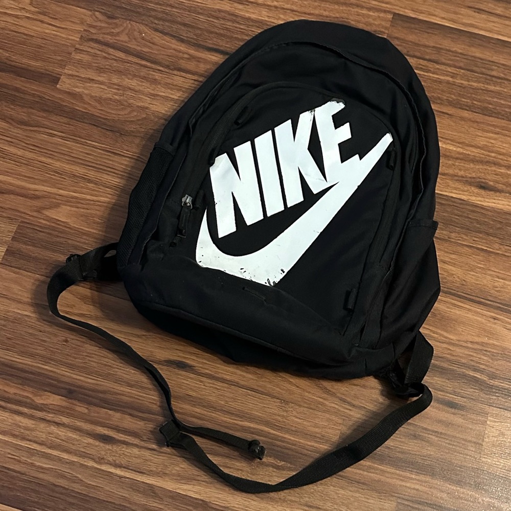 Nike Essential Backpack - image 2